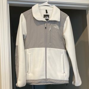 Women’s The North Face Denali Fleece Jacket - Size Small **Great Condition**